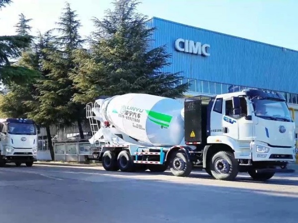 中集凌宇2025年喜迎開門紅，解放＆凌宇新能源攪拌車批量啟航赴華南大區(qū)！