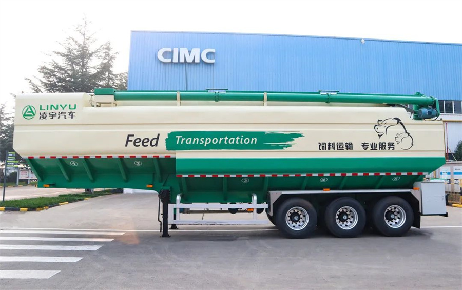凌宇飼料運(yùn)輸半掛車(chē)的特點(diǎn)和優(yōu)勢(shì)都有哪些？