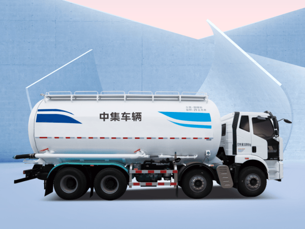 中集車輛粉罐家族實力登場，揭秘粉粒物料運輸車的"高效可靠"之道！