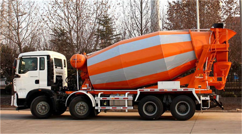 中集凌宇半掛式攪拌車(chē)批量出口海外