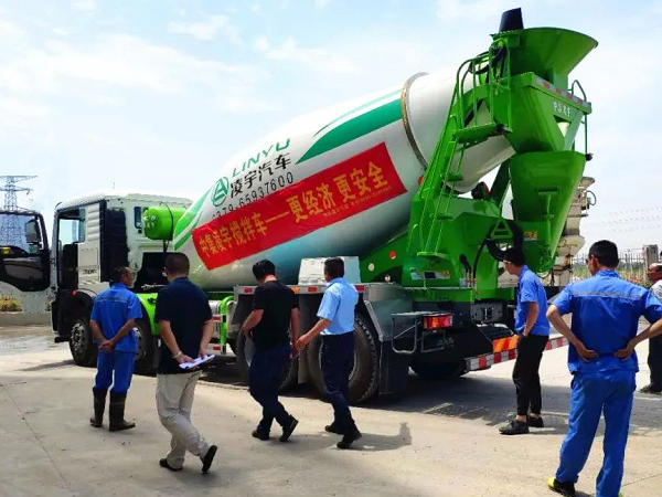中集凌宇攪拌車全國巡展繼續(xù)：出征安徽，這一組合果然豪橫！