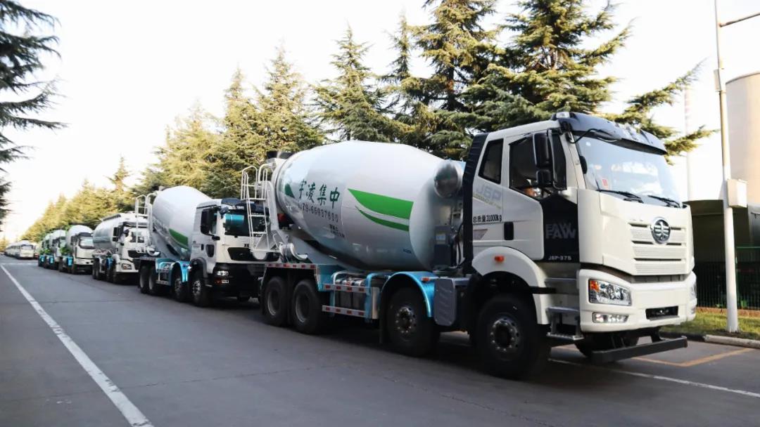 【重卡新聞】11月重卡銷售量新鮮出爐！銷4.8萬輛創(chuàng)年內(nèi)新低