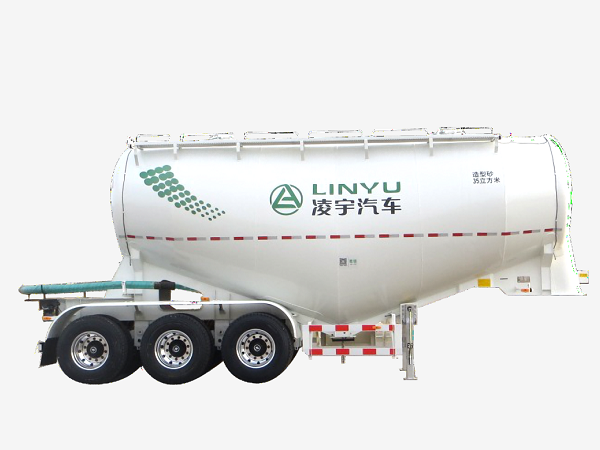 罐通天下，砼筑未來(lái)，中集凌宇50臺(tái)法規(guī)版攪拌車(chē)交付河北大客戶(hù)