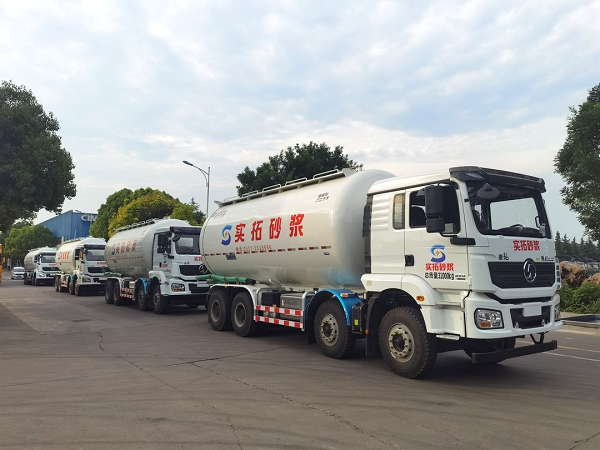 一分信任，十分責(zé)任，中集凌宇粉罐車(chē)交付六年老客戶！