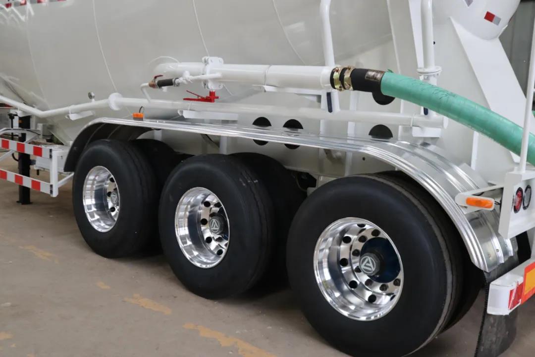 奧運(yùn)拼搏，中集凌宇“小白罐”奪金時(shí)刻！