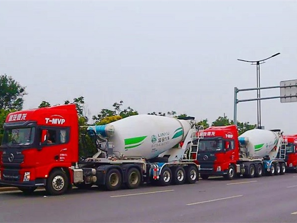 天氣炎熱，交付火熱，中集凌宇半掛攪拌車實(shí)力圈粉，“熱度”不減！